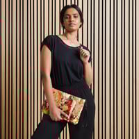 Image 4 of Elizabeth of Glamis - Crossover Purse - Crossbody Bag