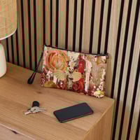 Image 5 of Elizabeth of Glamis - Crossover Purse - Crossbody Bag