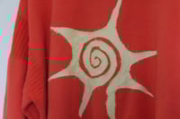 Image 2 of swirl sun crew (XL)