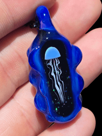 Image 1 of Faceted jellyfish with crushed opal