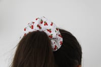 Image 4 of Scrunchies 
