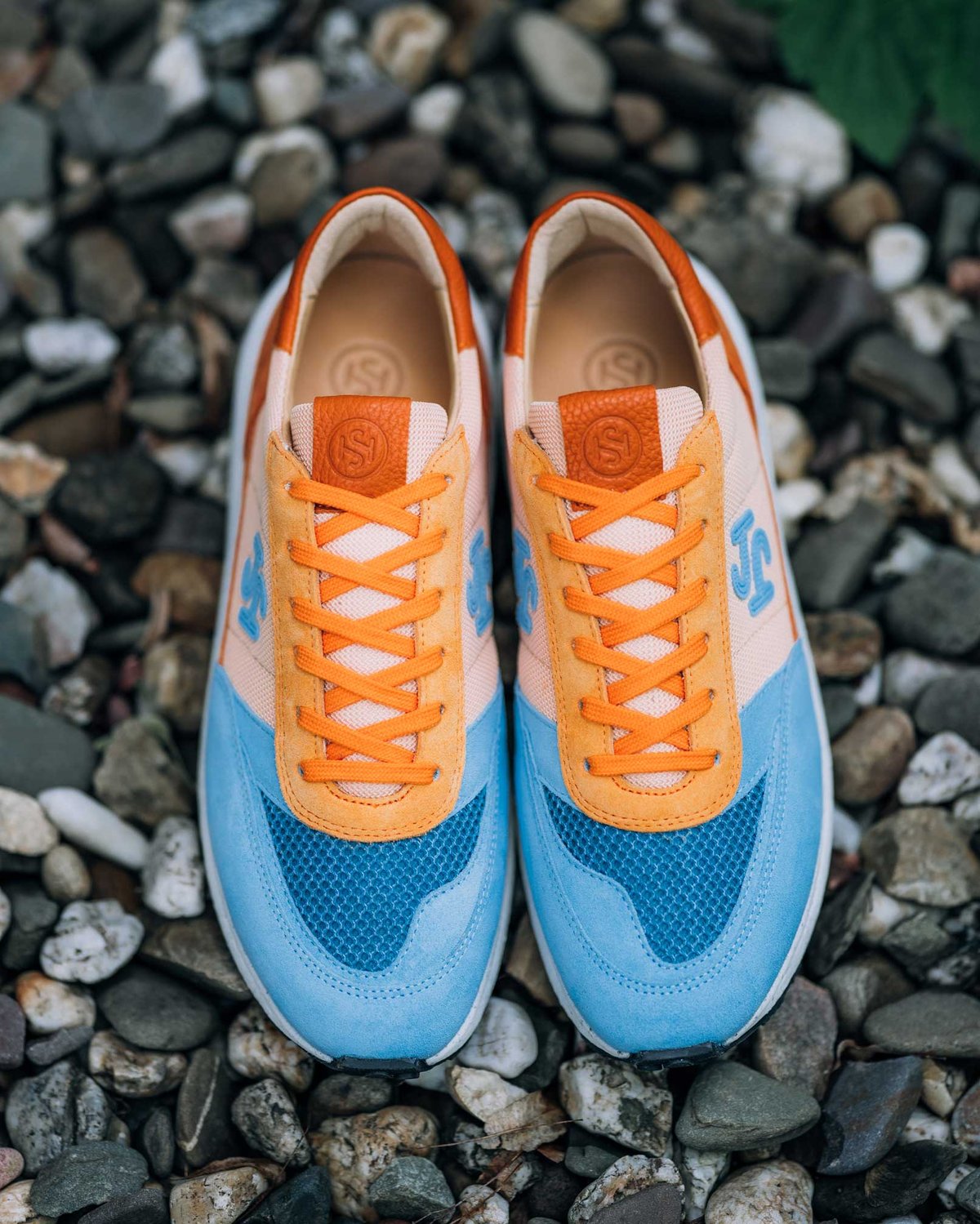 Image of FREUNDE & FAMILIE SONRA type 80 (OLYMPOS)