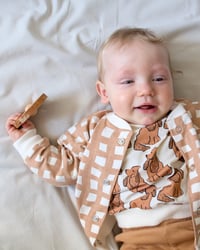 Image 8 of GILET OSCAR carreaux, caramel | Coton biologique