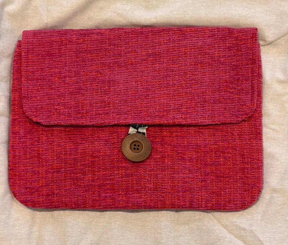 Image of Oh So Hollywood Clutch in Magenta 