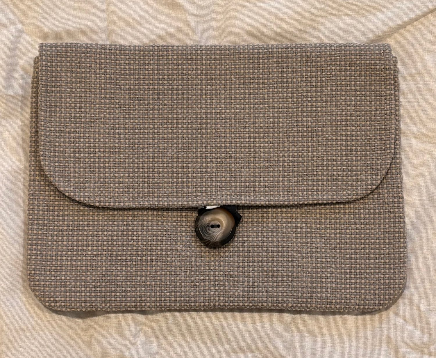 Image of Oh So Hollywood Clutch in Greige