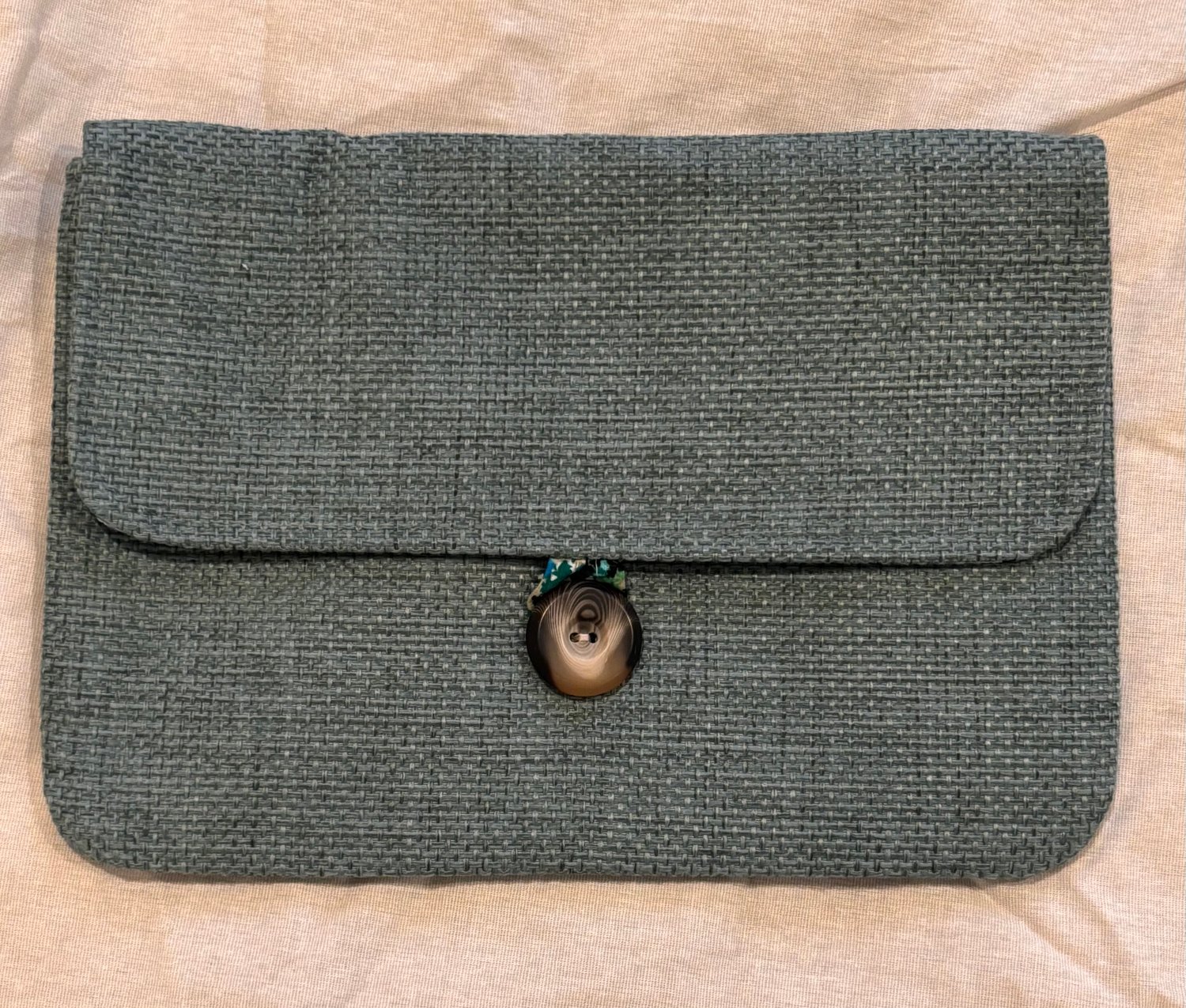 Image of Oh So Hollywood Clutch in Sea Moss