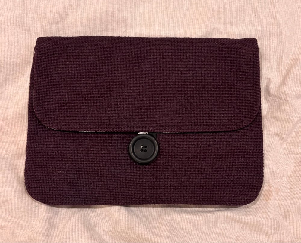 Image of Oh So Hollywood Clutch in Aubergine 