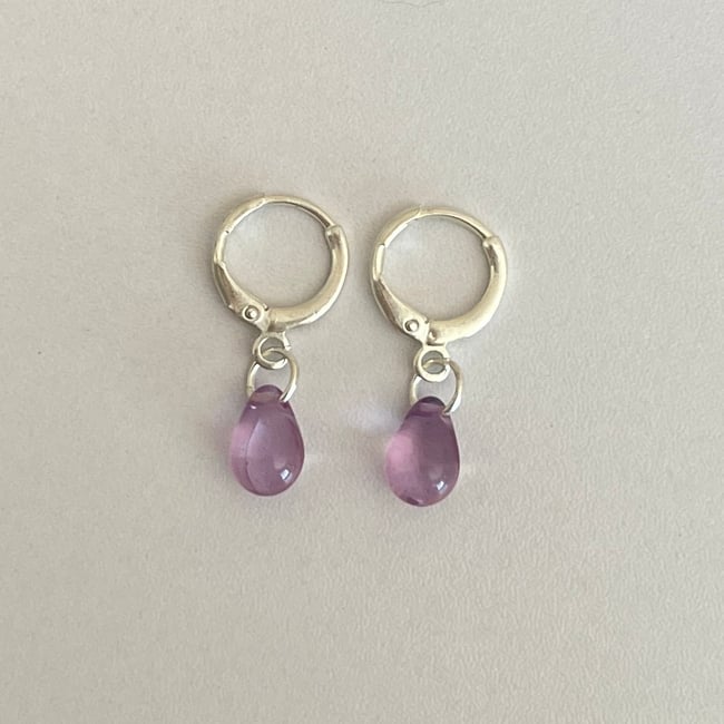 'light lavender' glass teardrop huggie hoop earrings