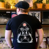 Image 3 of T-shirt unisexe L'Invocation