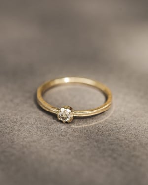 Image of 18ct yellow gold 3.0mm white rose-cut diamond ring (LON159)