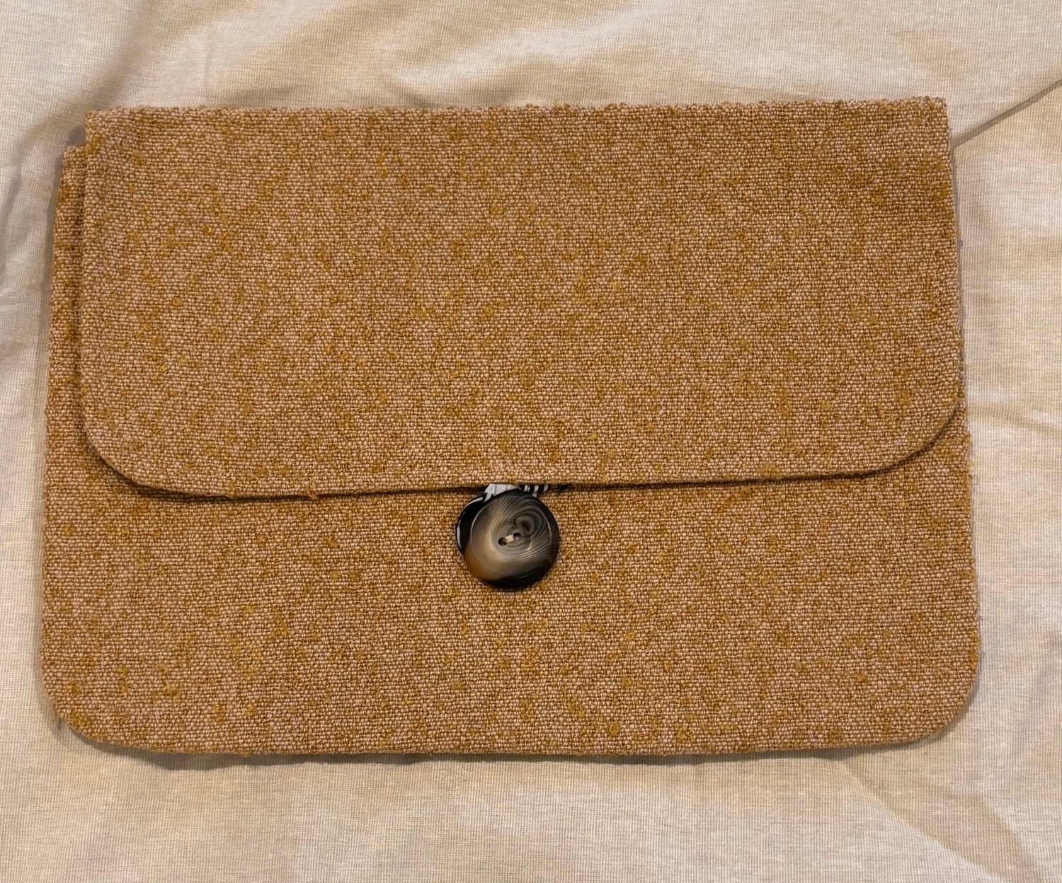 Image of Oh So Hollywood Clutch in Rose Quartz 