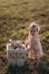 Image 3 of Laura Set