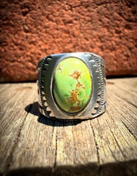 Image 2 of WL&A Handmade Old Style Arrowhead Sonoran Mtn Ingot Cigar Band Ring - Size 7.5