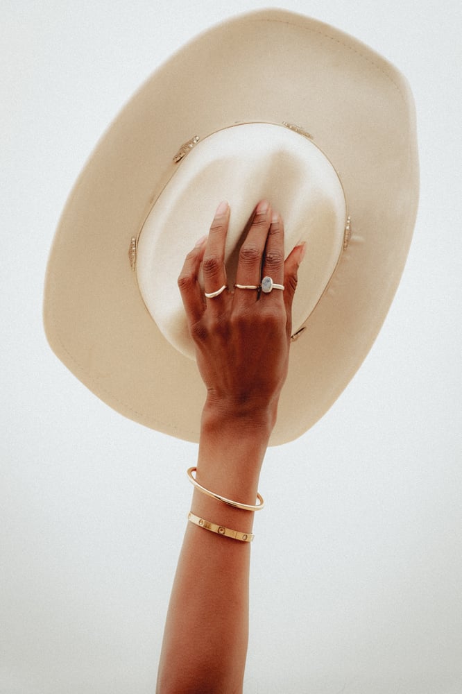 Image of Sol Hand