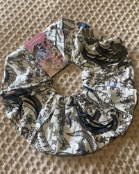 Image 1 of XXL Super Deluxe Scrunchies Neutral