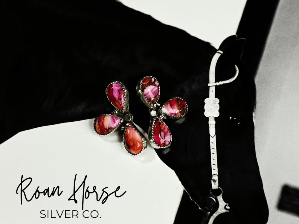 Image of Pink Dahlia clusters