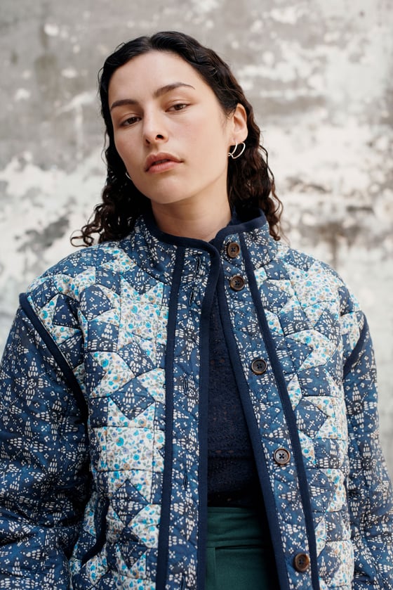 Image of Chaqueta Omotayo