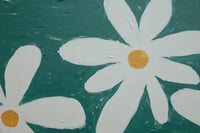 Image 4 of lienzo margaritas.