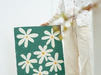 Image 2 of lienzo margaritas.