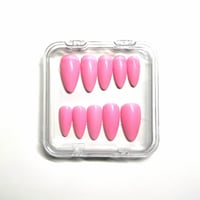 Image 1 of Priklijuojami nagai - Bubblegum  (Vidutinio ilgio)