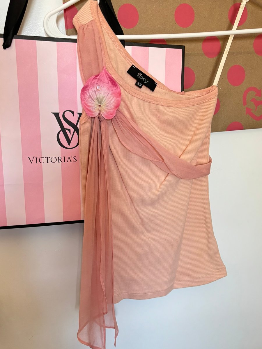 Image of clothing sale! Tops part 4