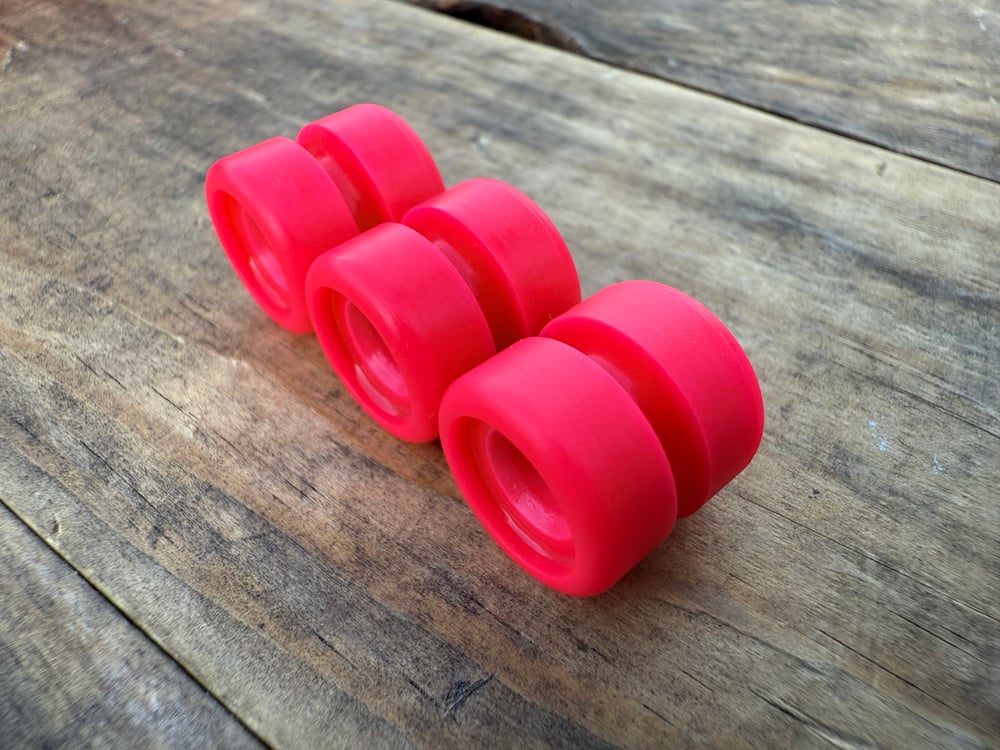 Image of Electric Pink TurboGlow BLB