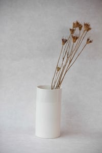 Image 8 of Stor vase