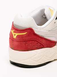 Image 4 of Zapatilla Mizuno Contender White/White/Rio Red en liquidación.