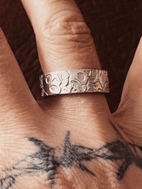 Image 2 of Textured Aluminium Adjustable Ring Size H-K