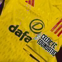 Image 3 of Celtic GK Shirt 2023 - 2024 (M) Bain 29 Matchworn/ Issue + Signed