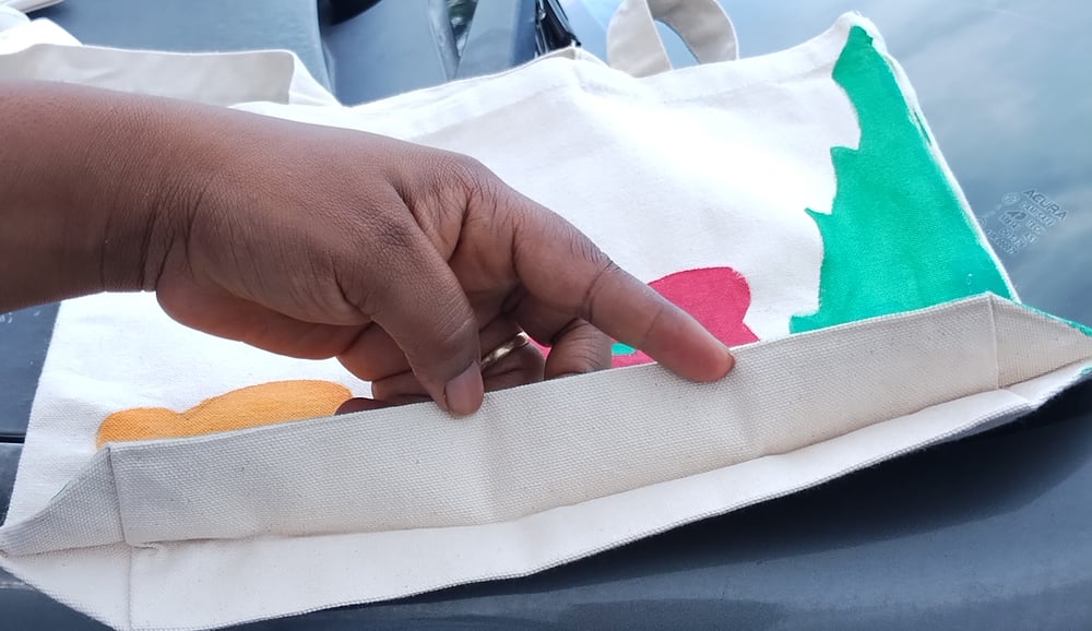 Natural Canvas Messenger Bag