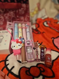 Image 10 of Hello Kitty Pink Polka Dot Travel Bag Bundle 