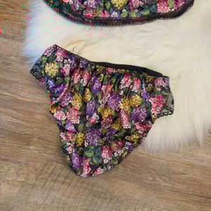 Image of Valentino Intimo Vintage 2 Pc Satin Lounge Set - NWT, Size M/L