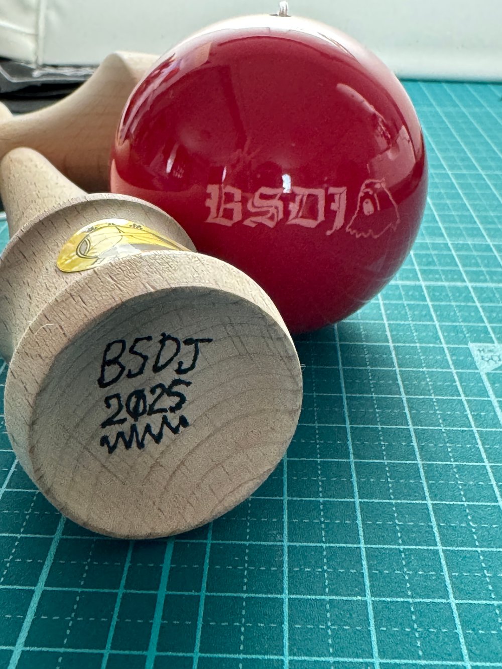 BSDJ KENDAMA