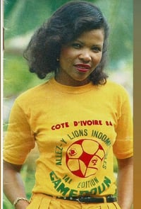 Image 2 of Cameroun '84 red L (21.5"P2P, 27"S2H, 33"C2C) 