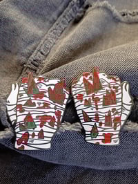 Taipei Gloves enamel pin