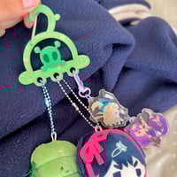 Image 3 of Alien Carabiner