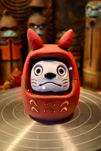 Image 1 of My Neighbor Daruma Mug Red (Gold Belly)