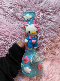 Image 5 of Hi Kitty Glow In The Dark Glass Bong