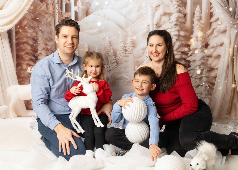 Image of 🎄 Christmas Mini Session 2025 – Book Now! (deposit)🎄