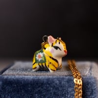 Daisy Tiger Necklace