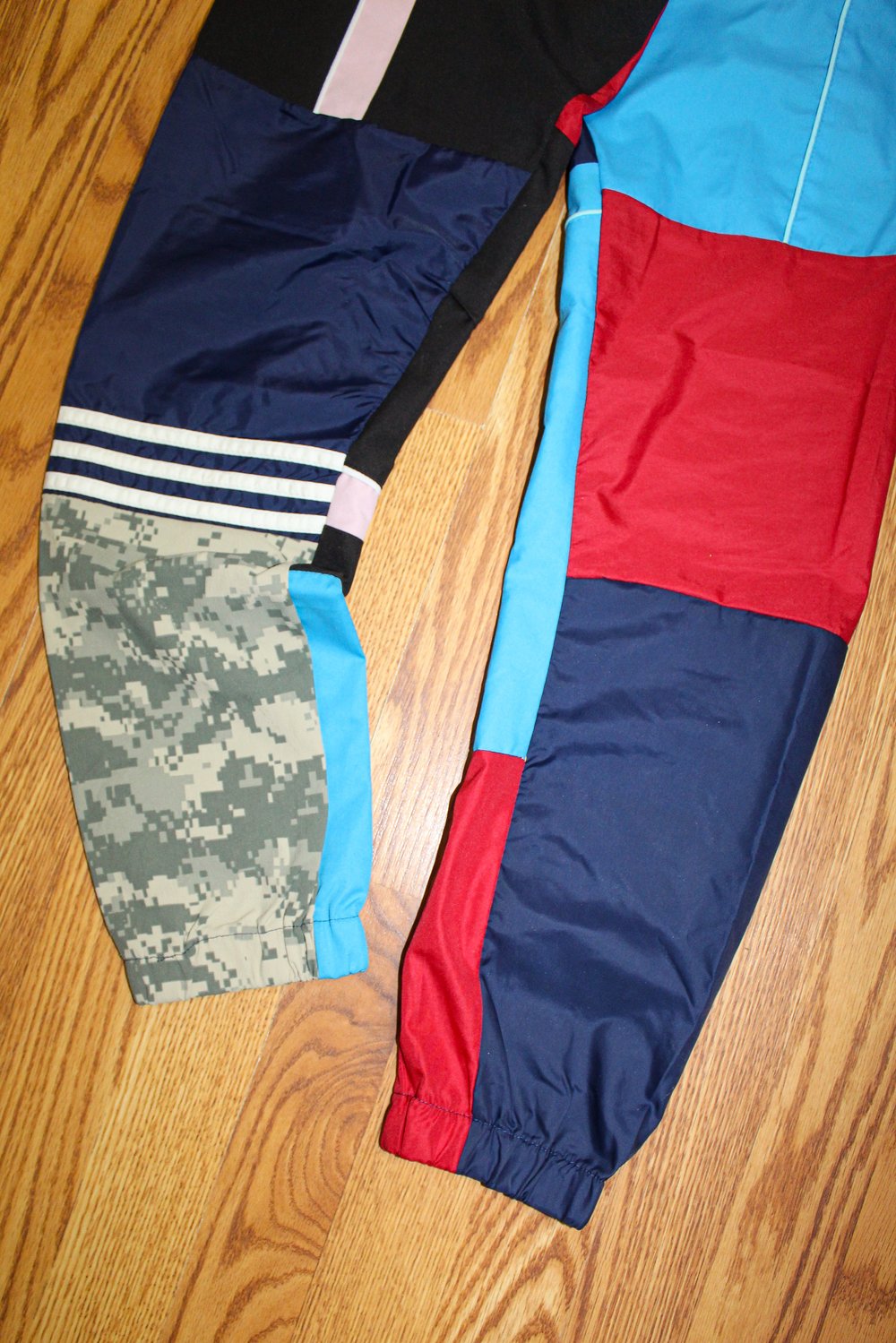TOO MANY STRIPES JOGGER (S)