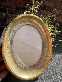 Image 2 of Small Oval Vintage Frame