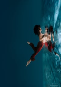 Image 2 of Offre d'été - Séance underwater