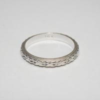 Image 2 of Vintage 14k White Gold Pattern Band - Vintage White Gold Pattern Band - Rare, Size 6 1/2