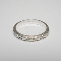 Image 3 of Vintage 14k White Gold Pattern Band - Vintage White Gold Pattern Band - Rare, Size 6 1/2