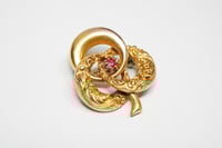 Image 3 of Victorian 10k Gold Brooch with Red Stone - Lovely Antique Pin - Ribbon Details, Lovely Design