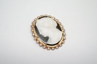 Image 3 of Large, Exquisite Early Victorian 18k Yellow Gold, Hardstone Agate Cameo - Mourning Brooch - Excep...