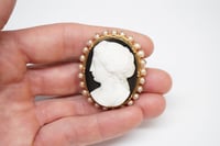 Image 4 of Large, Exquisite Early Victorian 18k Yellow Gold, Hardstone Agate Cameo - Mourning Brooch - Excep...