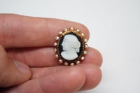 Image 7 of Early Victorian 18k Yellow Gold, Hardstone Agate Cameo - Lovely Lady in Profile Cameo Brooch or P...